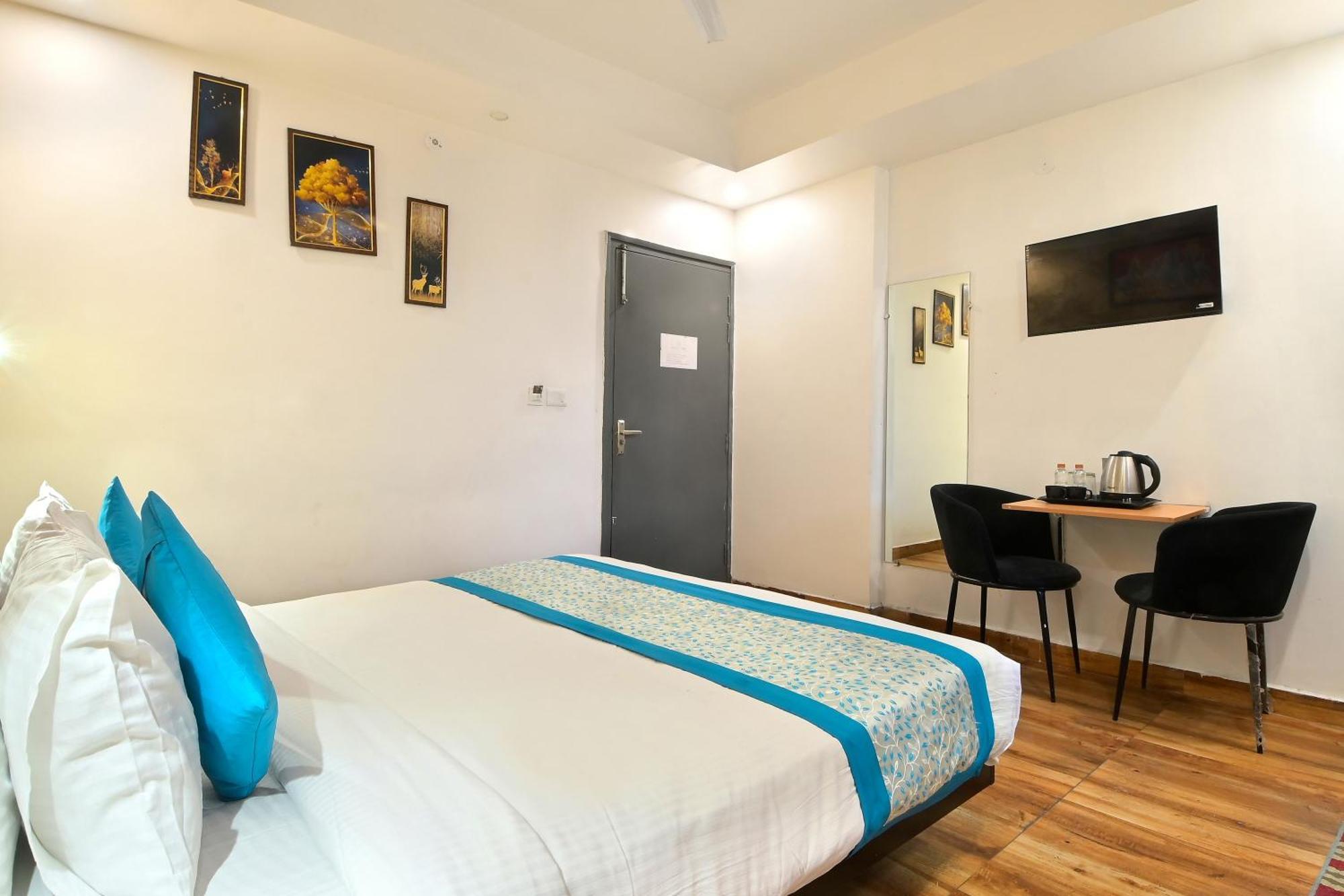 Hotel Red York By Byob Hotels Noida Buitenkant foto